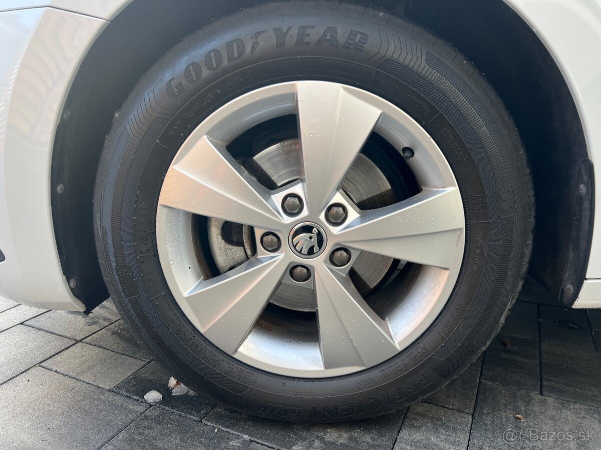 ✅ ODPOČET DPH Skoda Octavia 4 e-Tec 1.0 TSI 81kw DSG - 8