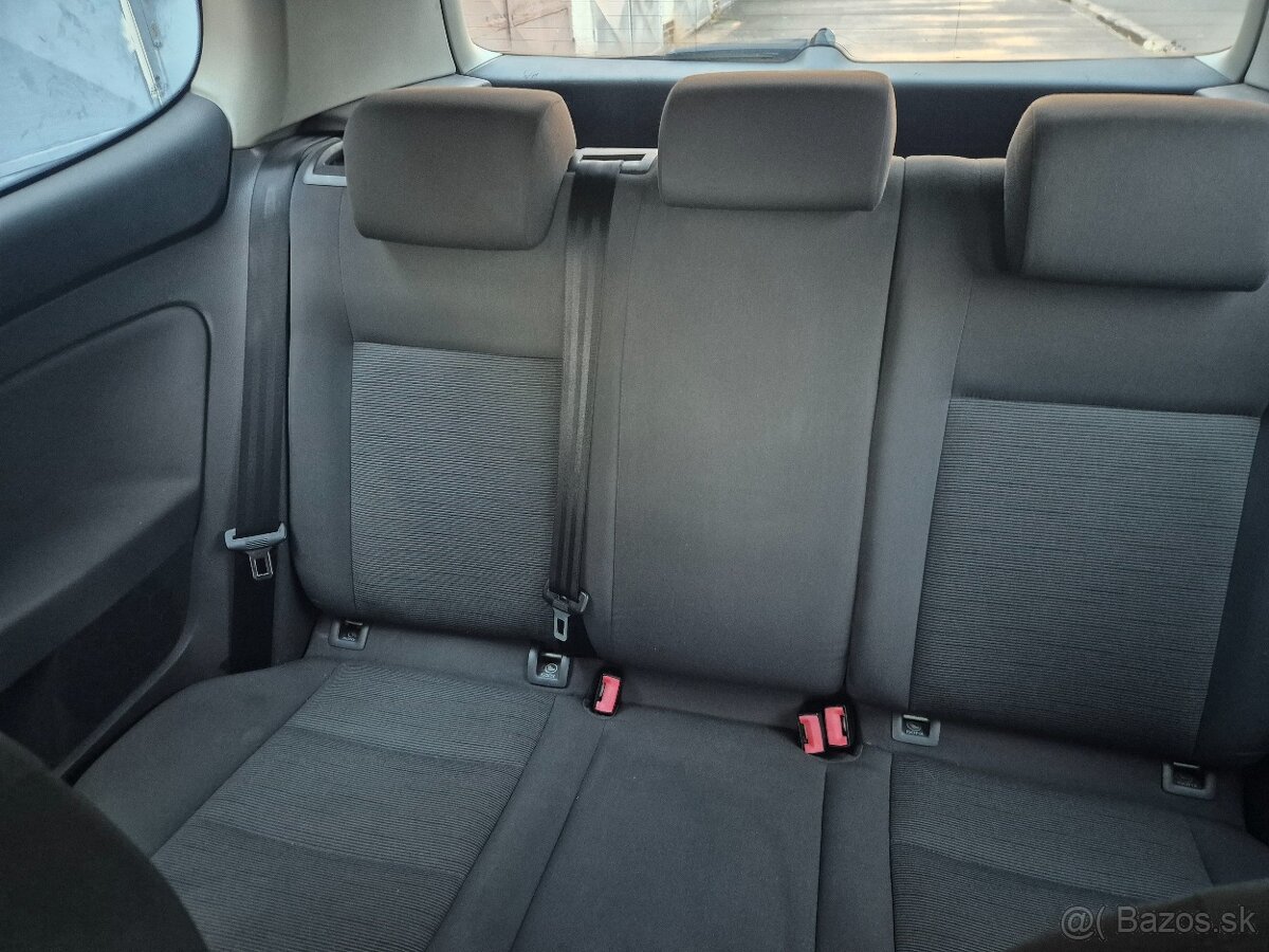 Volkswagen Golf 5 - 8