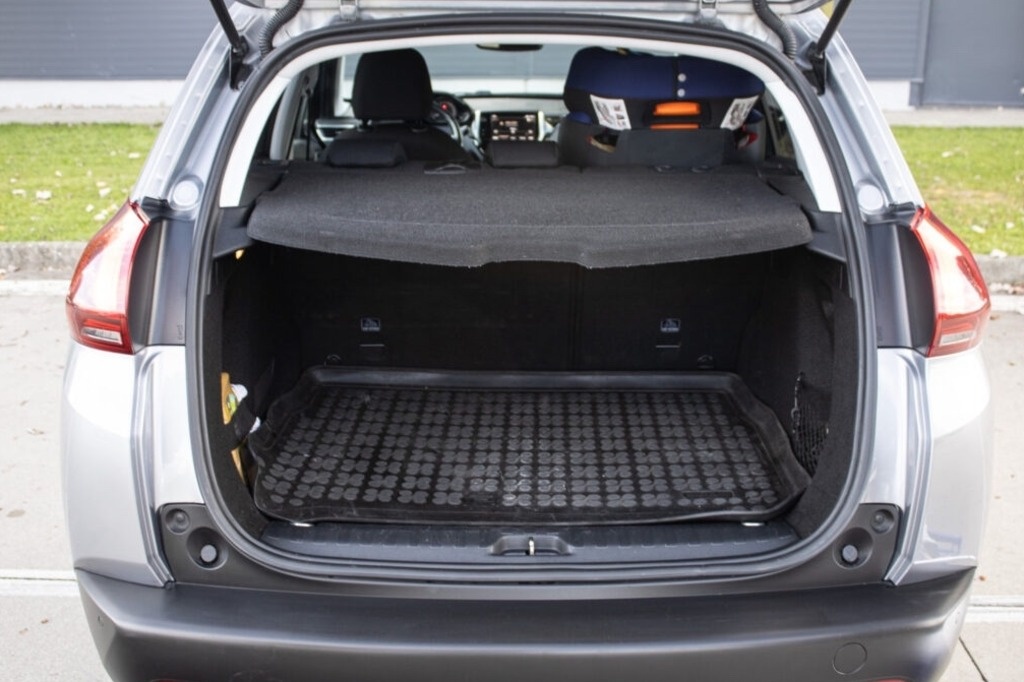 Peugeot 2008 1.2 PureTech Style - 8