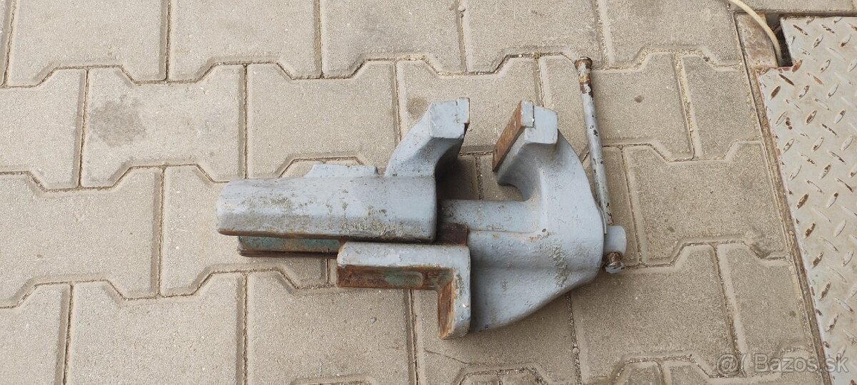 Zverák - 8