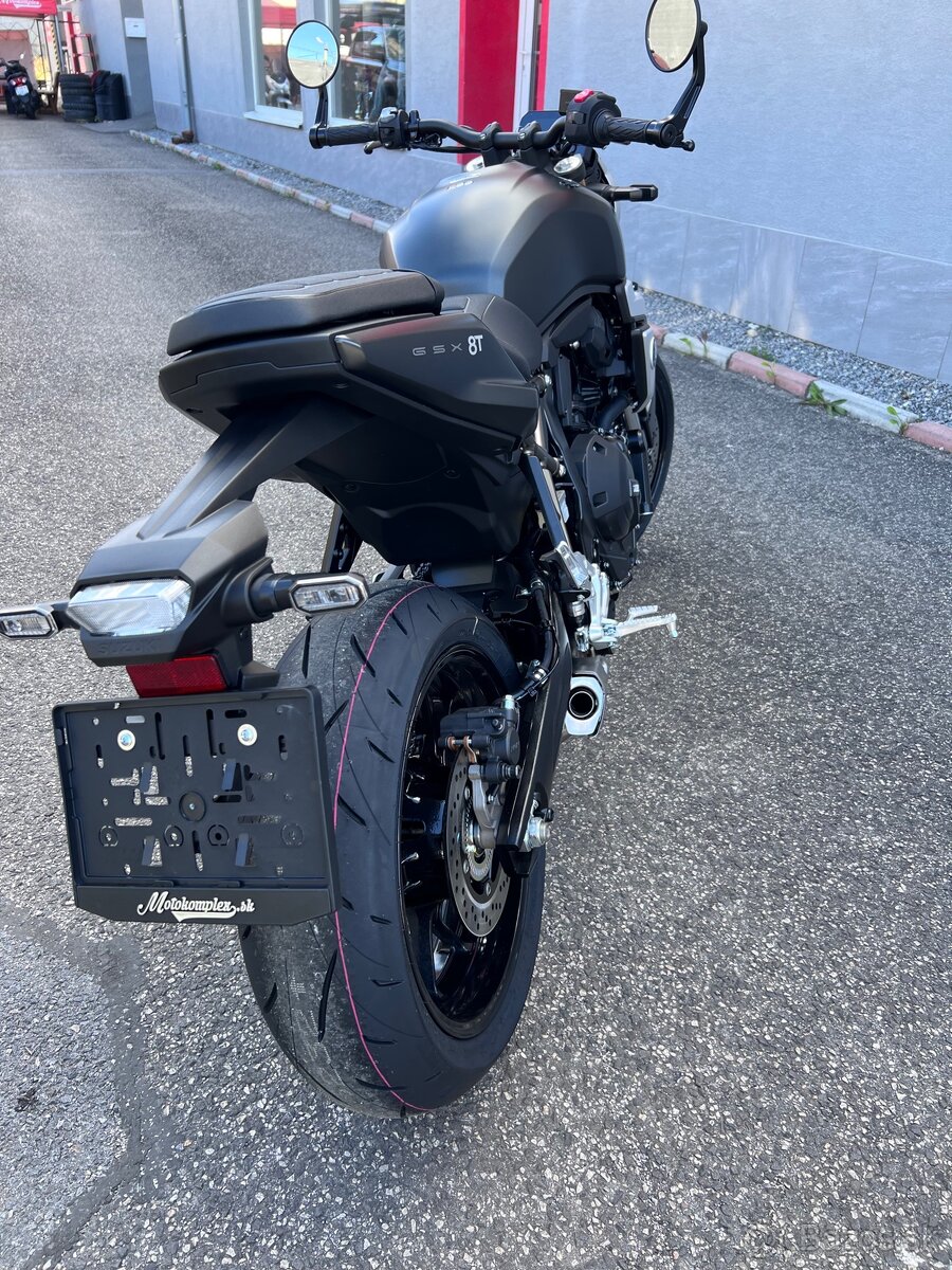 Suzuki GSX-8T 2026 - 8