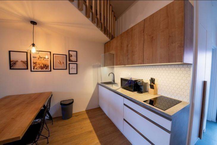 CHORVÁTSKO - Dom so štyrmi apartmánmi 100 m od mora - VRSI, - 8