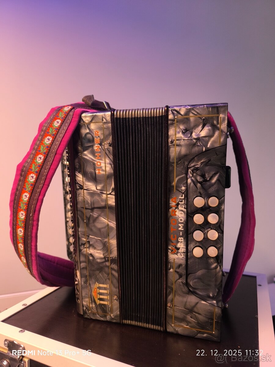 Predám heligonky Zn. Hohner,ladenie CF - 8