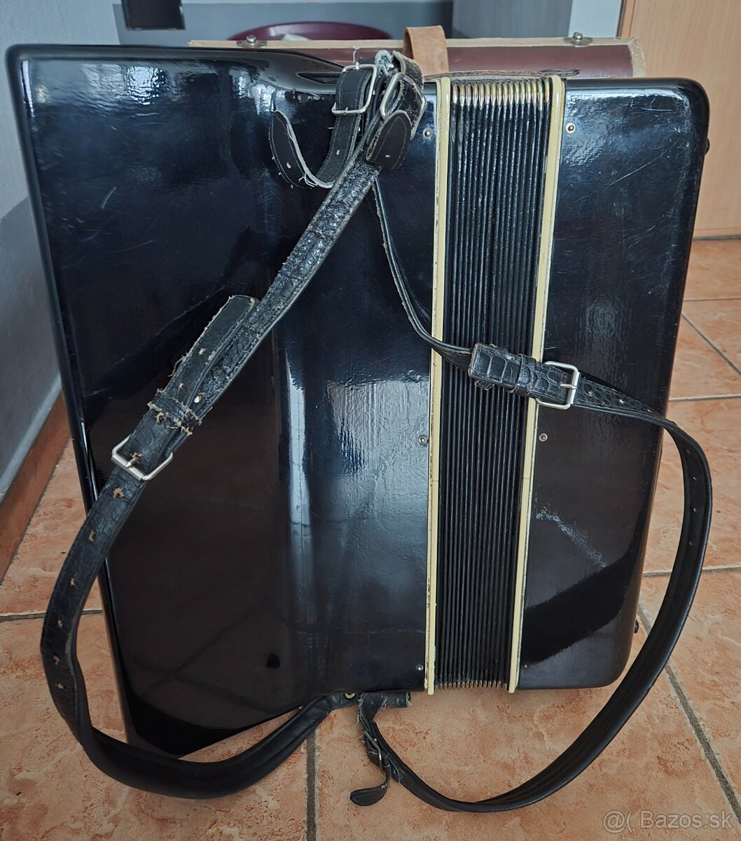 Acordeón Signatone Made in Czechoslovakia - 8