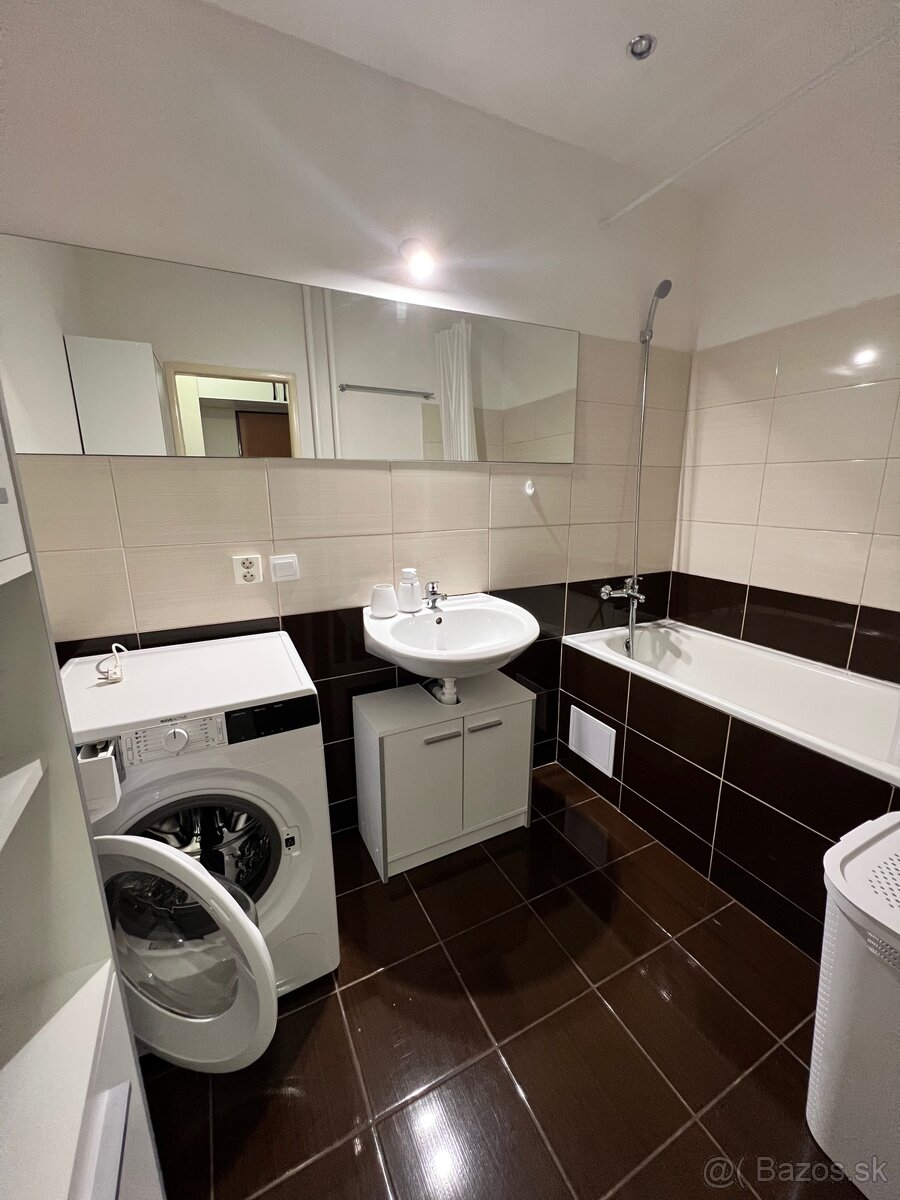 Prenájom 2-izbového bytu – Košice – Sever, ul. Lomnická - 8