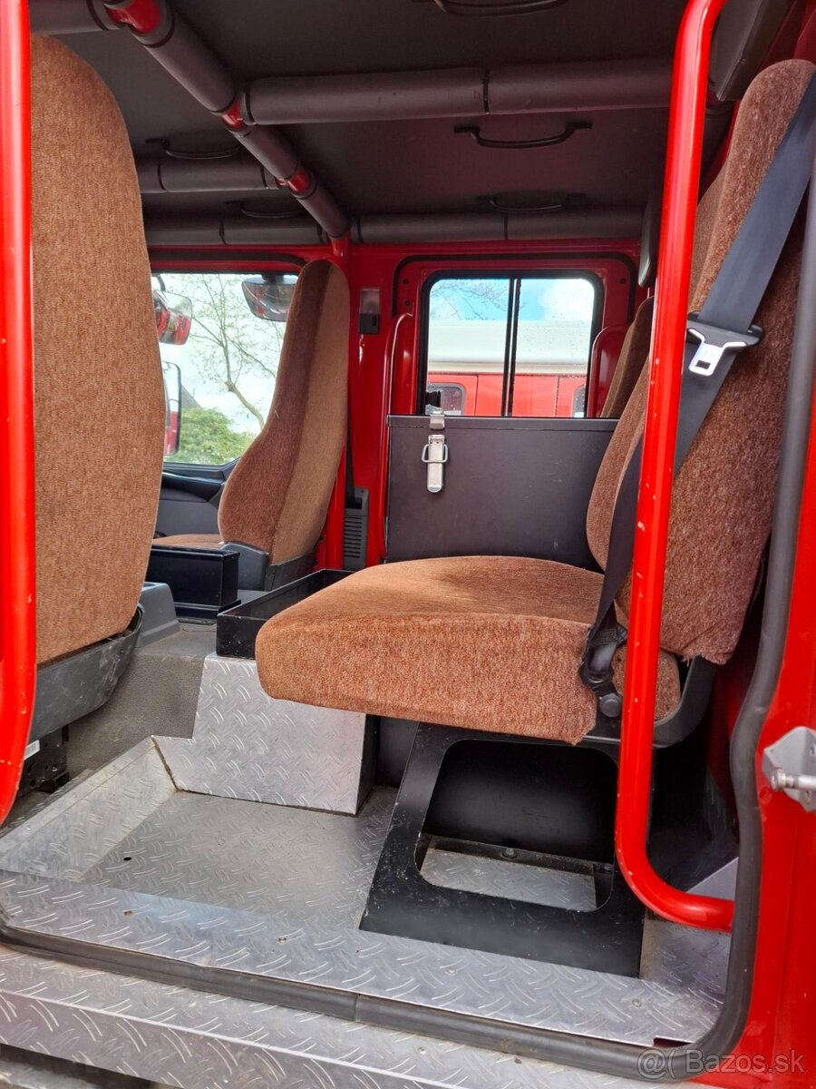 Hasičské vozidlo, Renault 4×4 CCF 2000L - 8