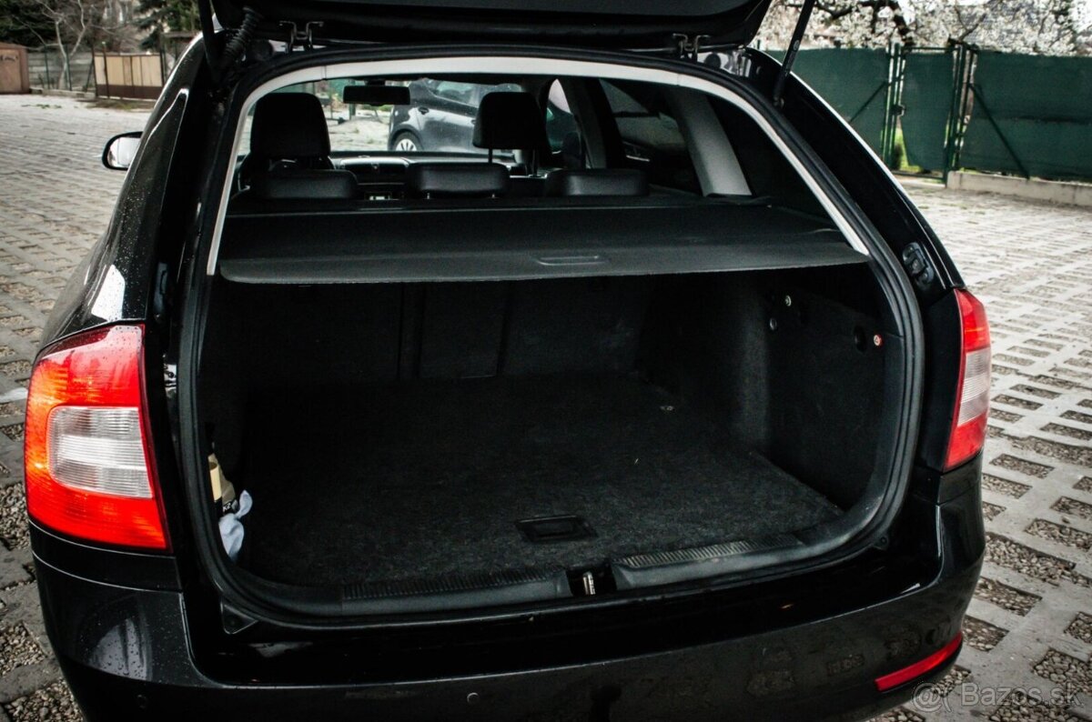 Škoda Octavia Combi 1.4 TSI Elegance - 8