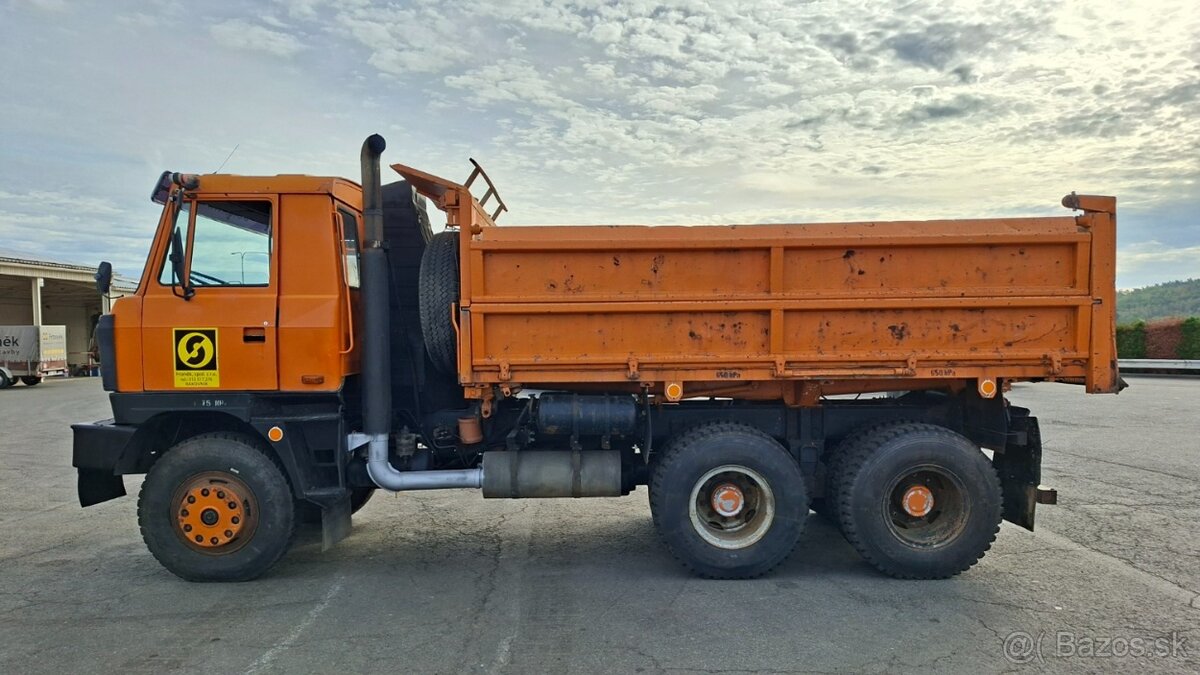 TATRA T 815 6X6.2 - 8