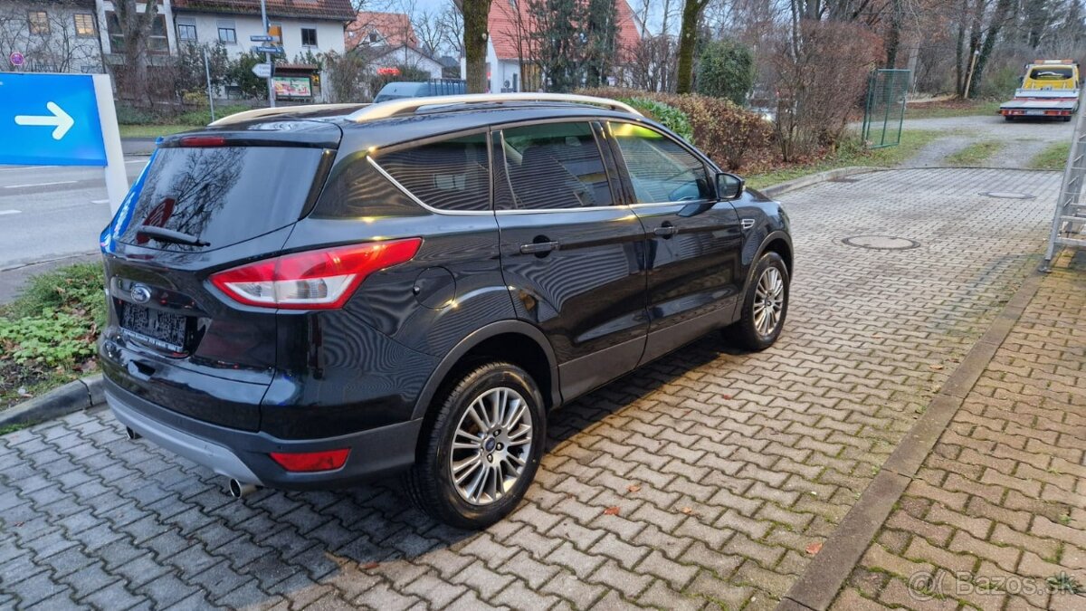 FORD KUGA 2.0TDCI TITANIUM AUT 4x4 - 8