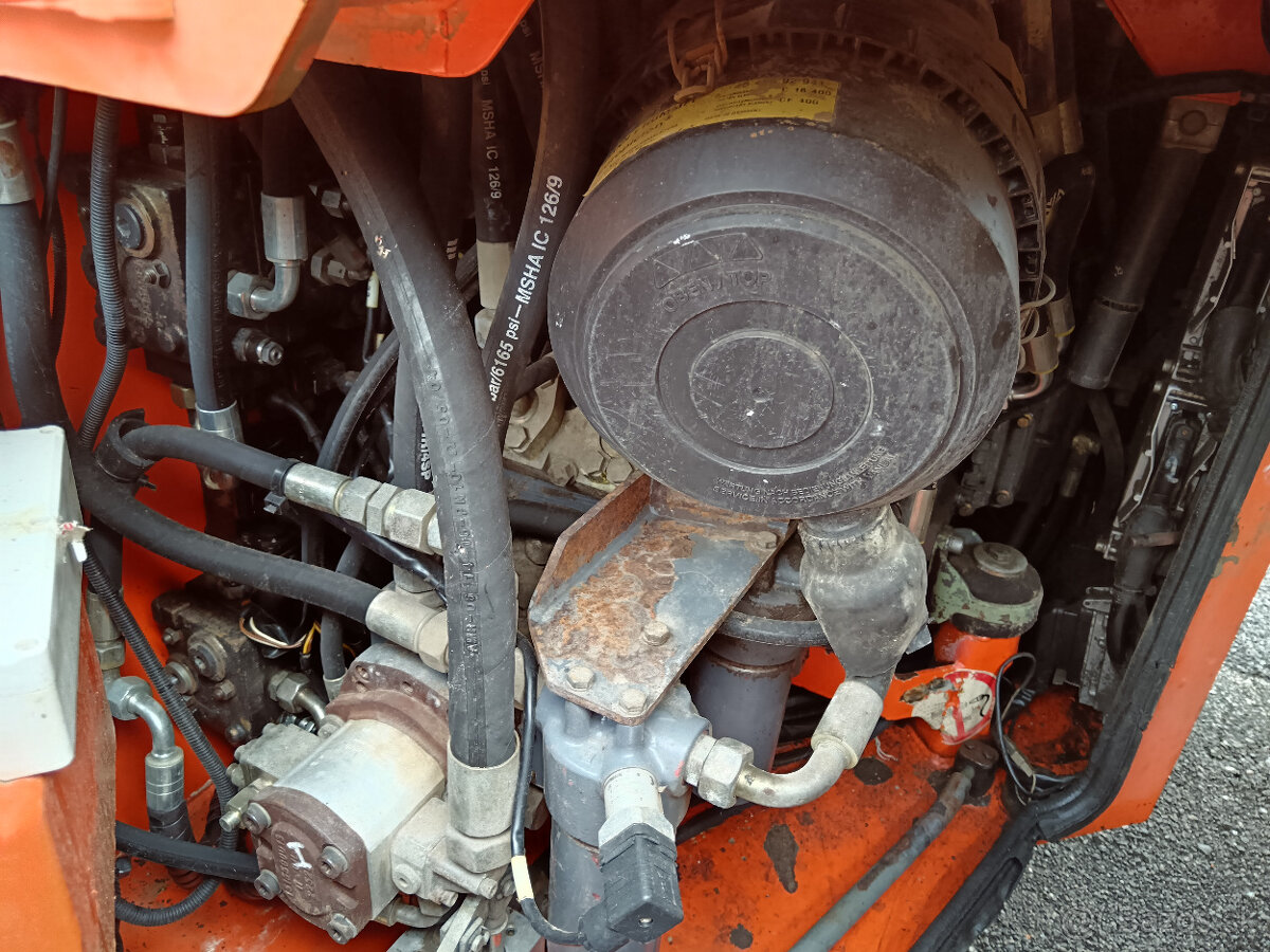 Vibrační válec HAMM DV 90 V0 - 8