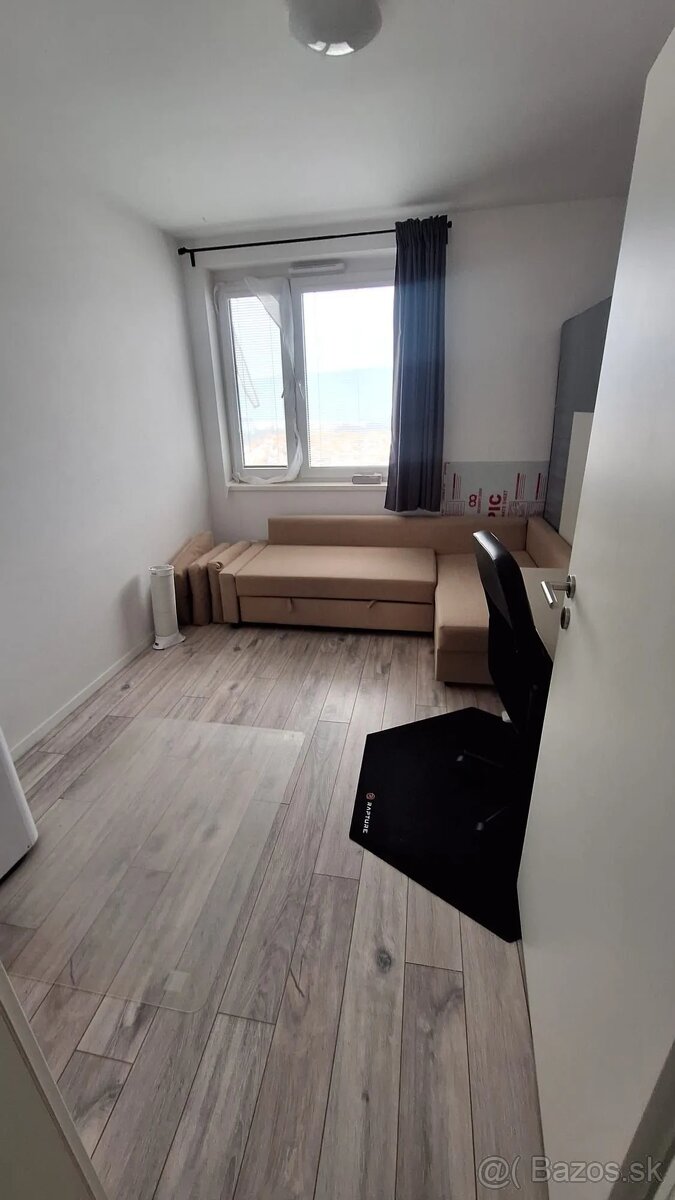 Prenajom 3 izbovy byt Bory - 8