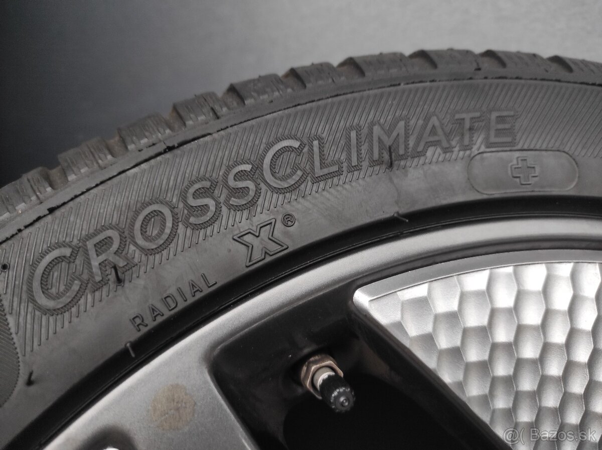 Zimná sada 17" 5x114,3 Hyundai 225/45 R17 - 8