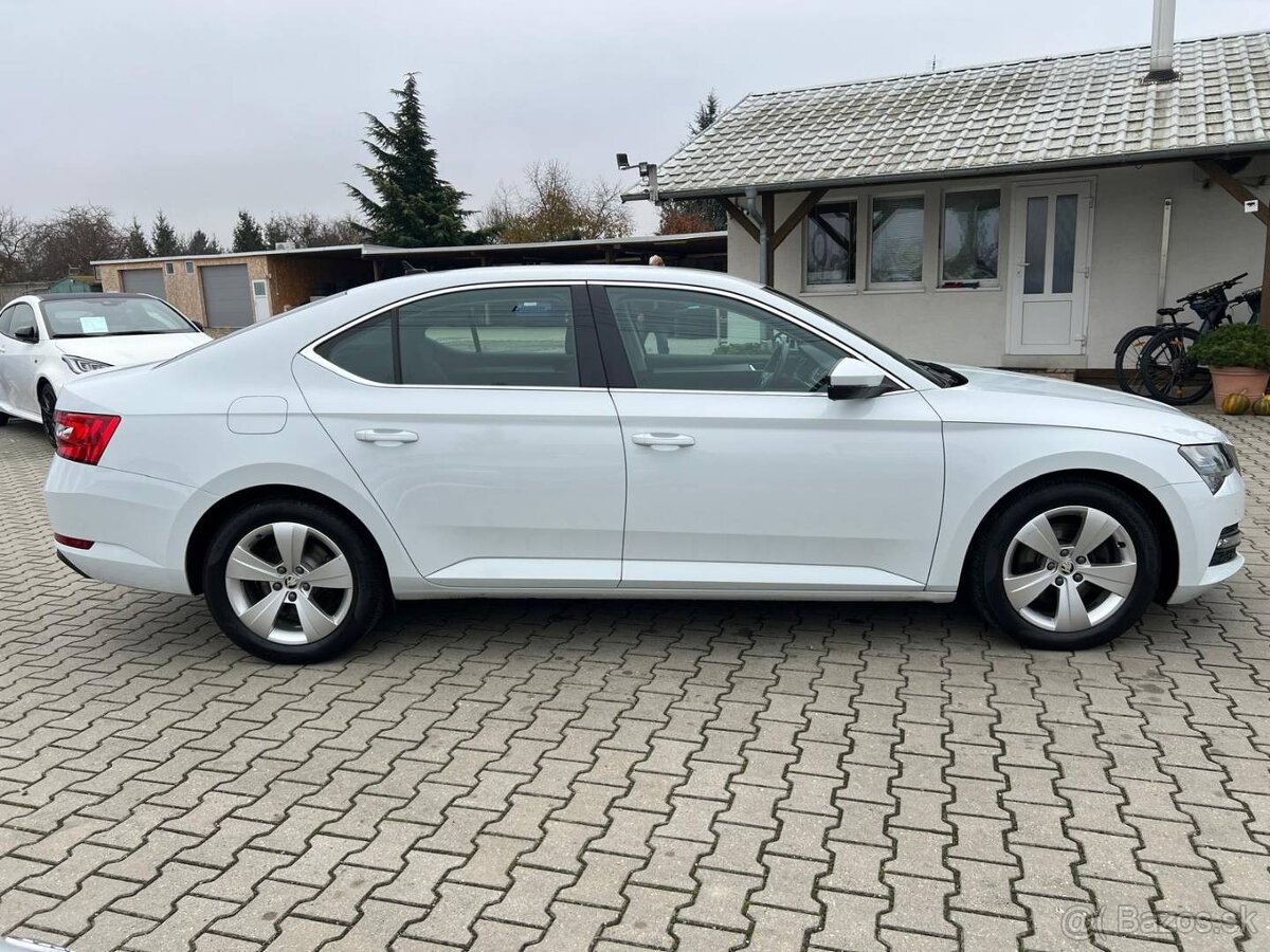 Škoda Superb 2.0 TDI SCR Ambition 4x4 DSG - 8