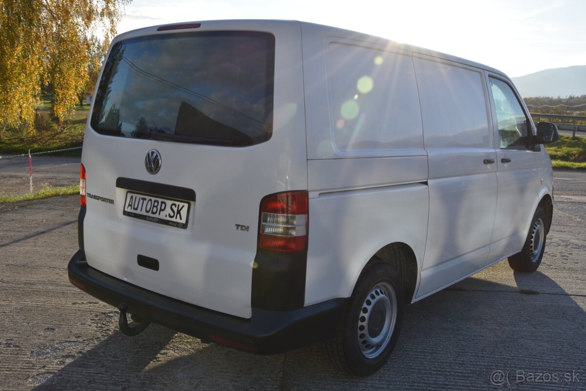 Volkswagen T5 Transporter 2,0TDi, 75kW, M5, 4d. 3.Miestne - 8