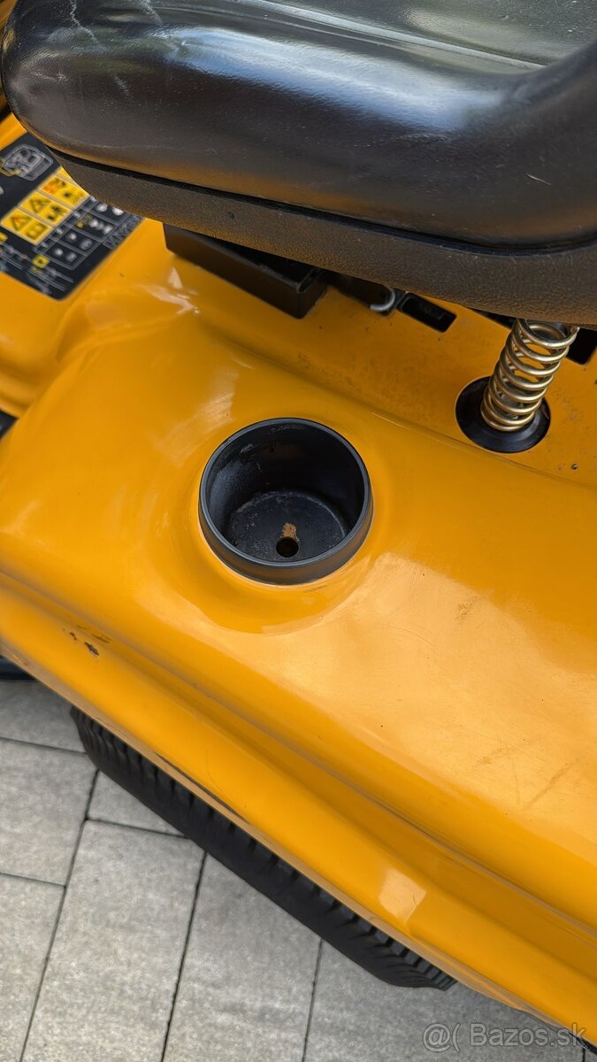 Traktorova kosacka cub cadet - 8