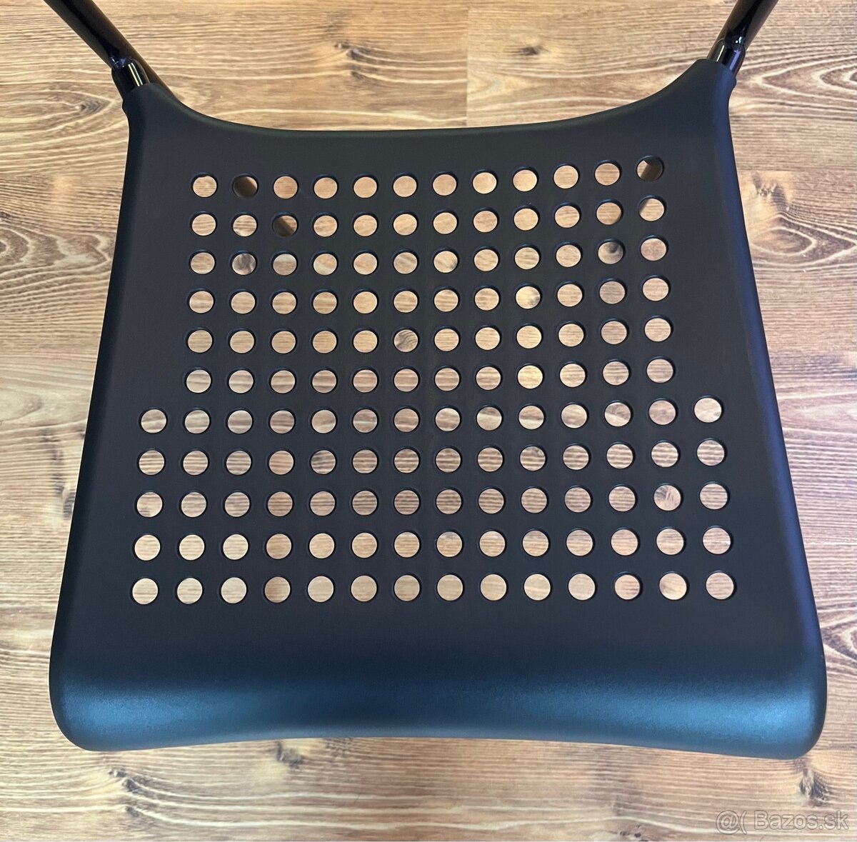 Jedálenský stôl so 4 stoličkami - 8