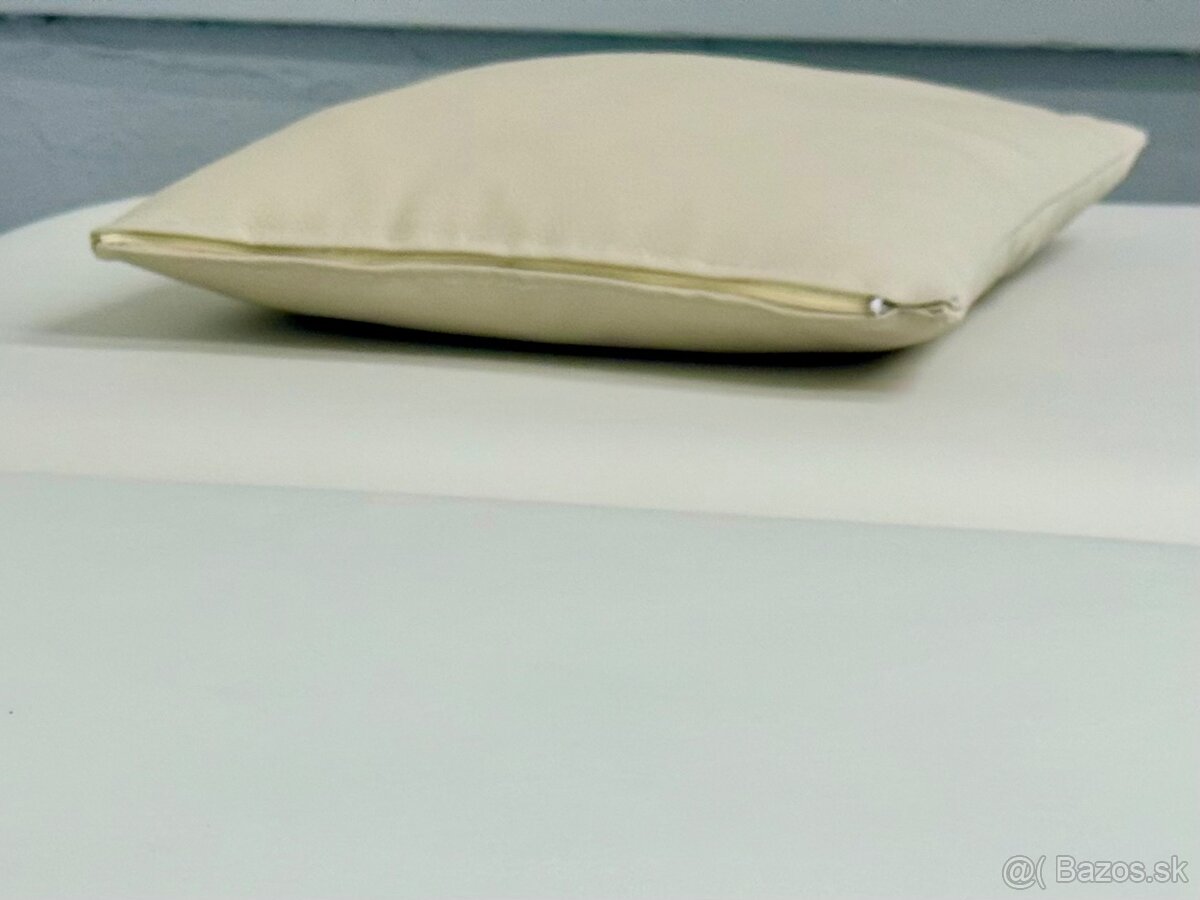 Vyšetrovacie lôžko - 8