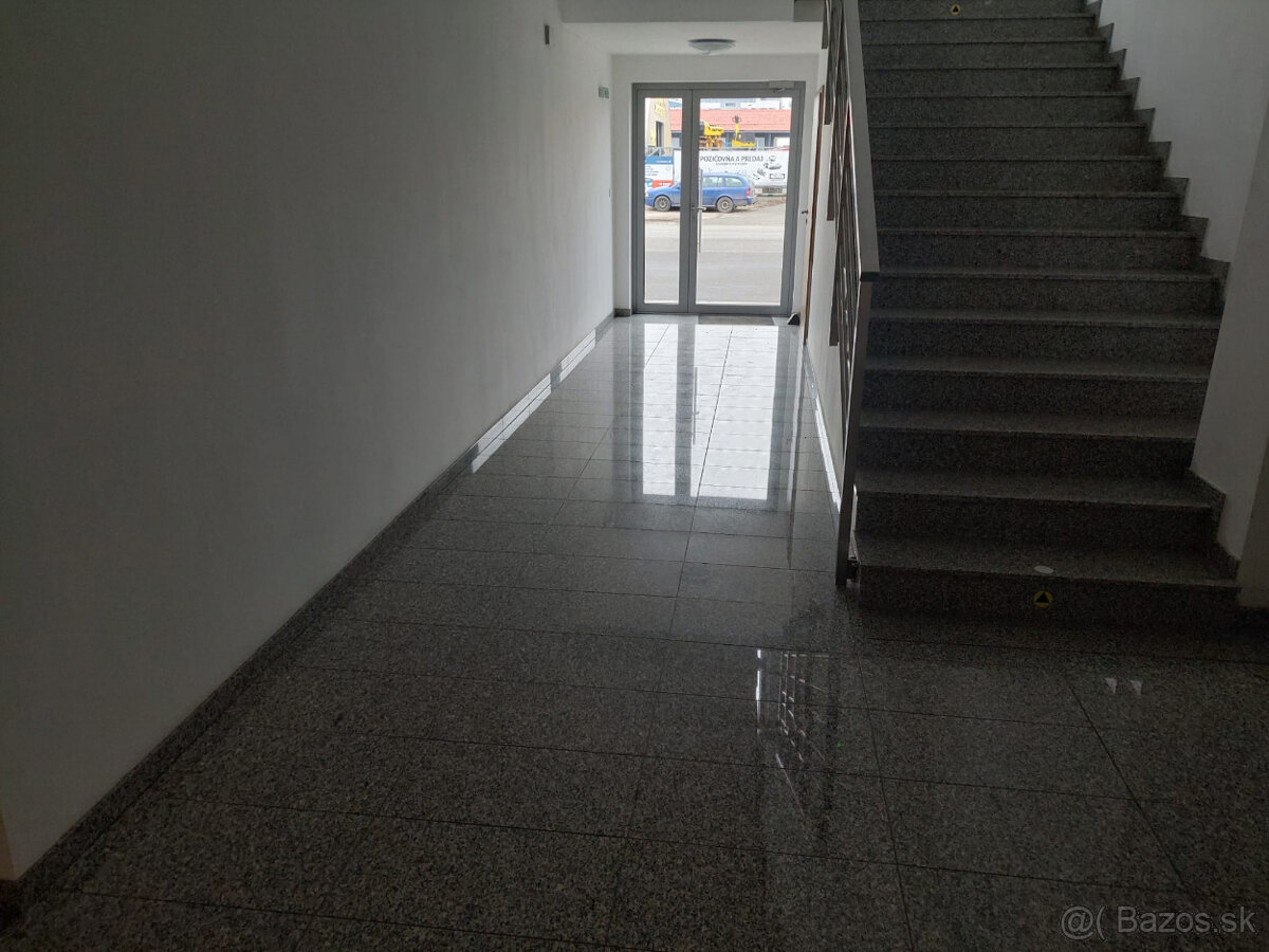 PREDAJ MENŠÍ 2 - IZBOVÝ BYT UL. KAMENNÁ - 8