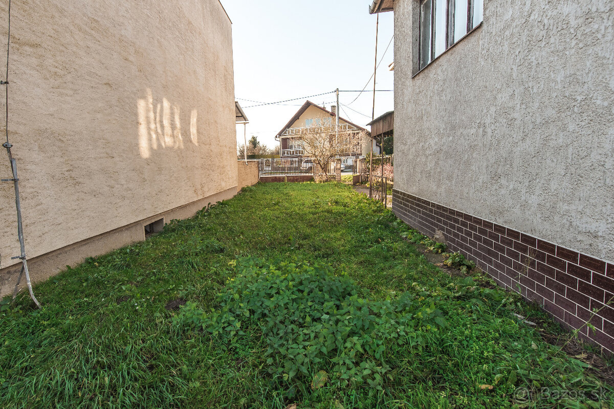 Rodinný dom určený na rekonštrukciu v obci Veľké Trakany. - 8