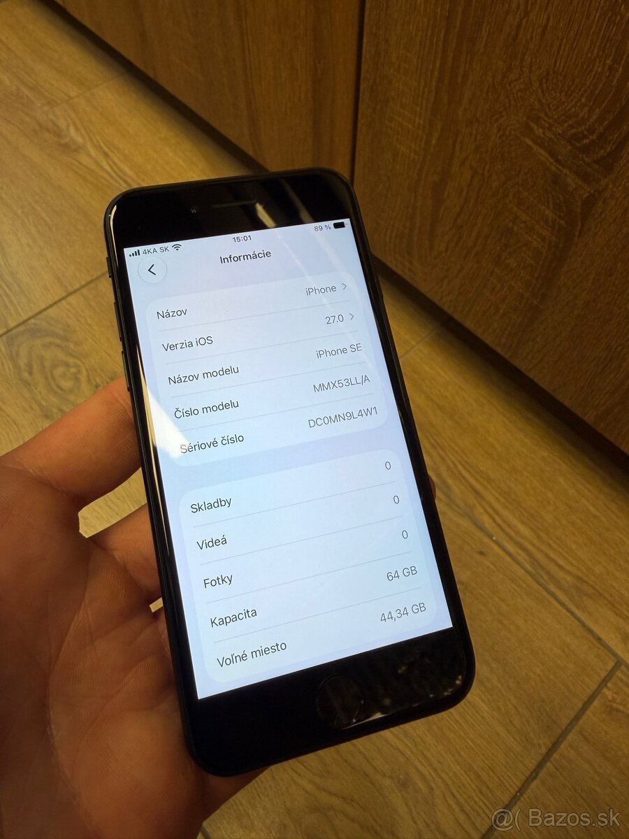 Apple iPhone SE 2022 64GB tmavomodrý - 8
