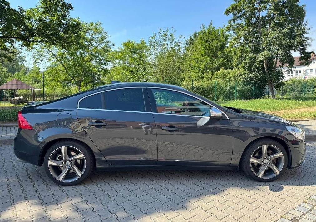 Volvo S60, 2.4D5 R-Design servis.historie - 8