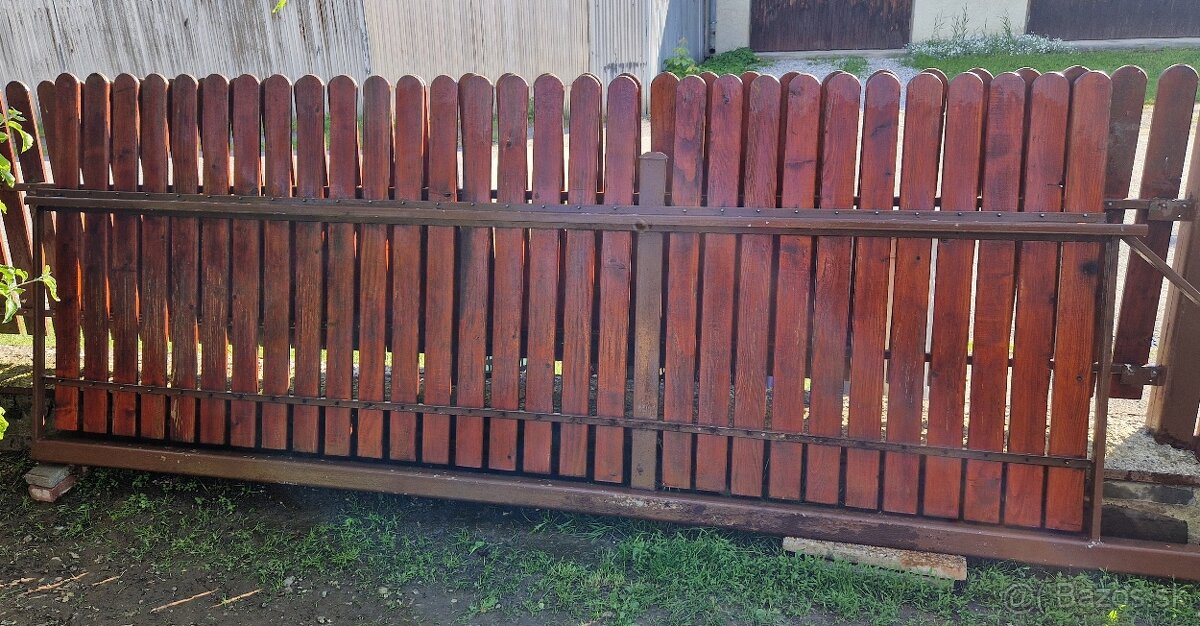 Samonosná Brána - 8