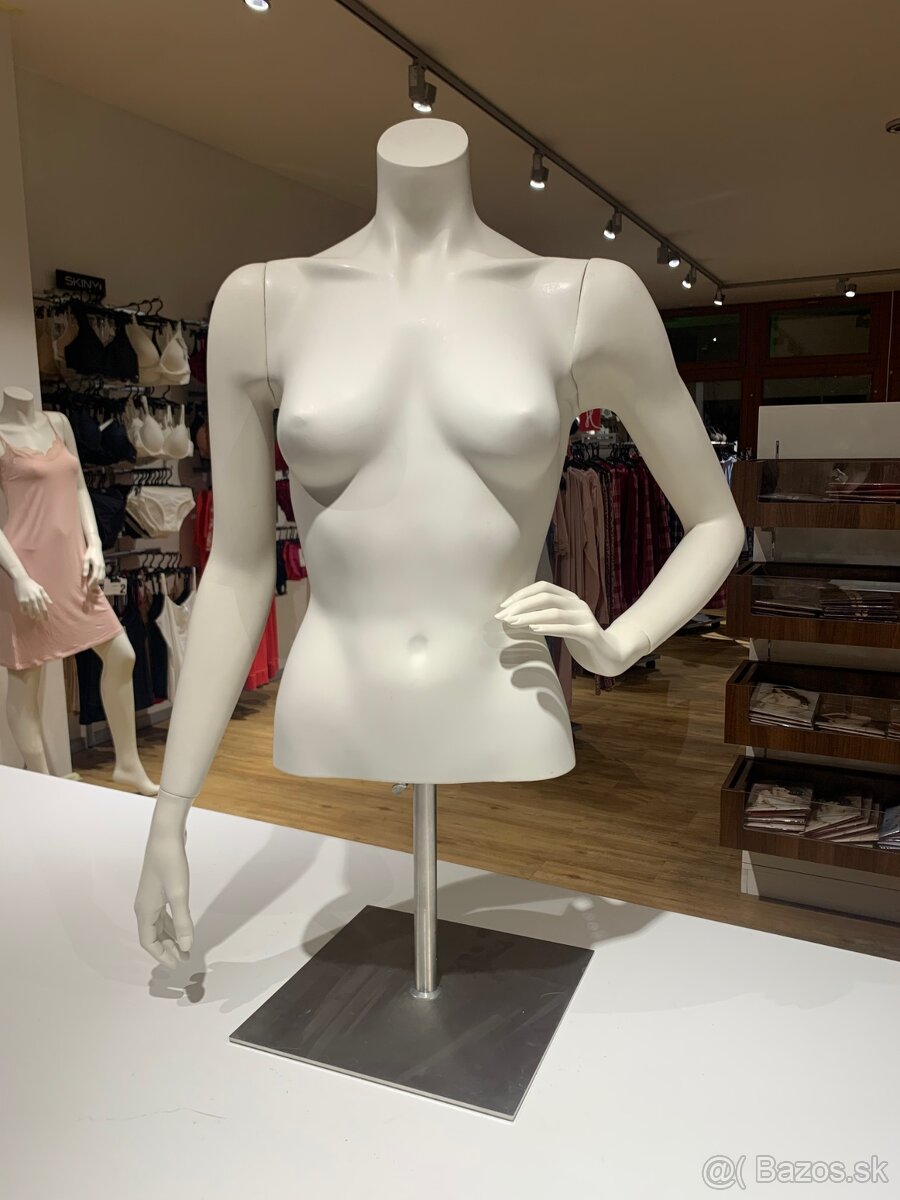 Figurína - Torzo s rukami - 8