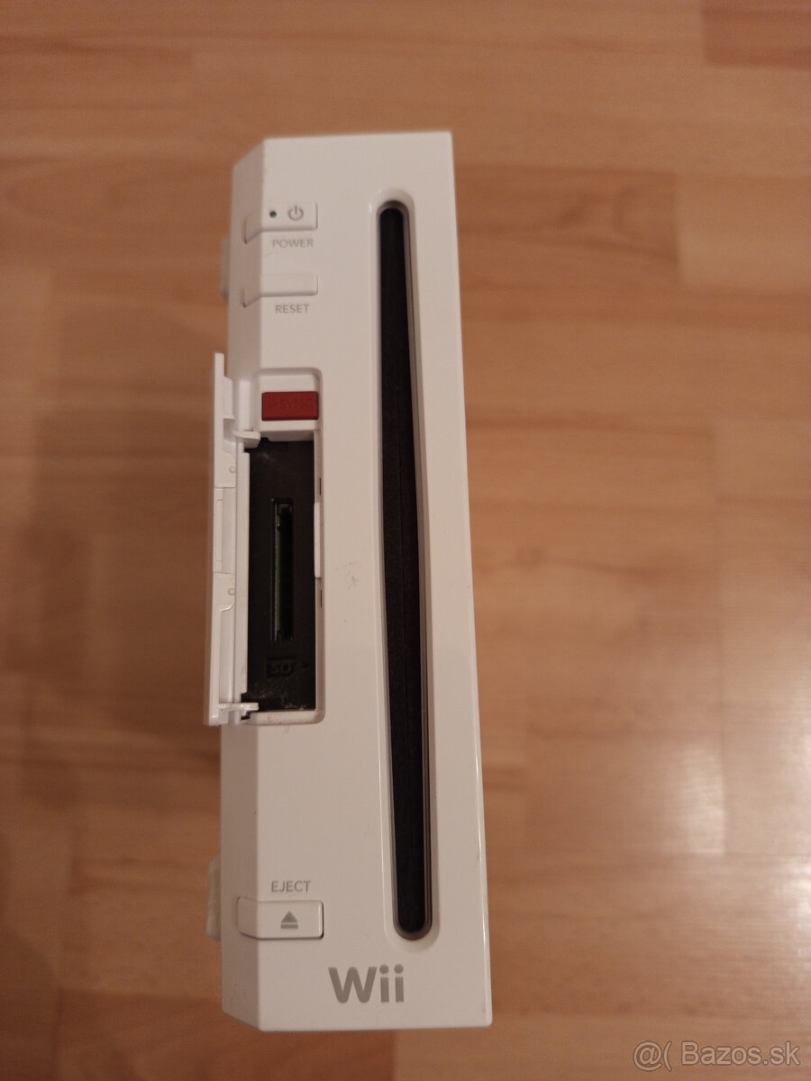 Nintendo Wii + 4hry iba za 67€ - 8