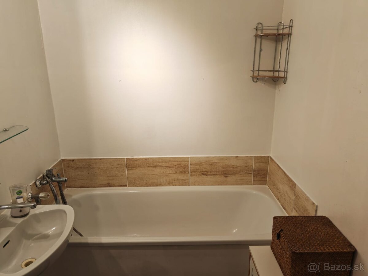 Veľký 3-izbový byt 78,57 m2 Textilná - 8