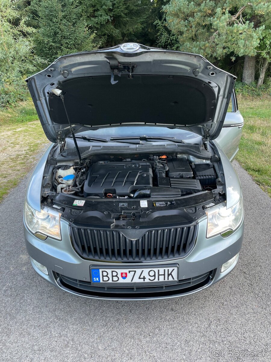 ✅Škoda Superb 2.0 TDI CR 4x4 Elegance Webasto - 8