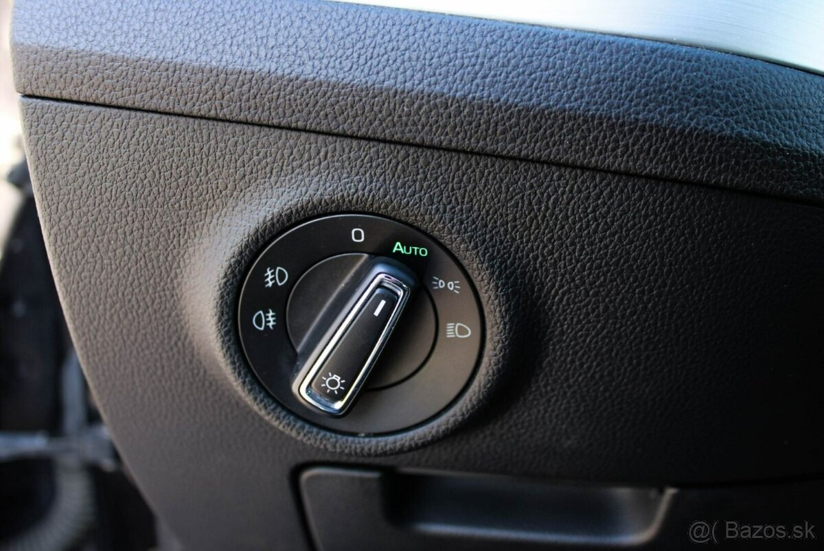 Škoda Superb 2.0 TDI Ambition DSG - 8