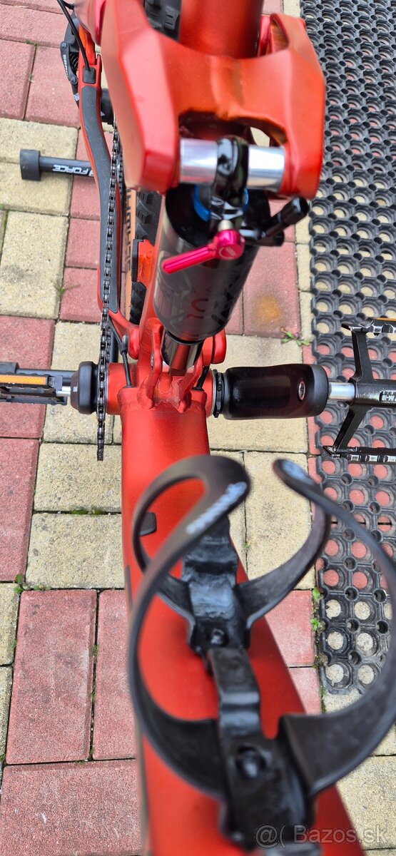 Celoodpružený horský bicykel značky CUBE - 8