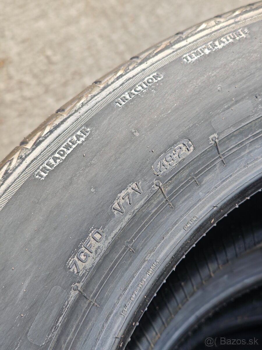 4x Letne 235/55 R19 - 8