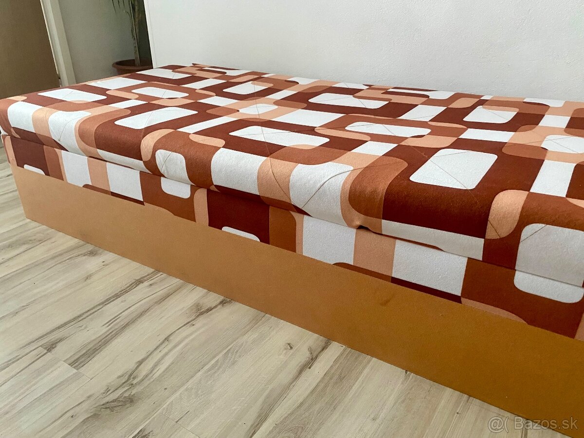 Postel Válenda s úložným priestorom ako nové - 8