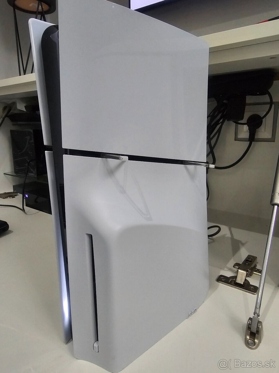 Playstation 5 slim s mechanikou 1tb. - 8