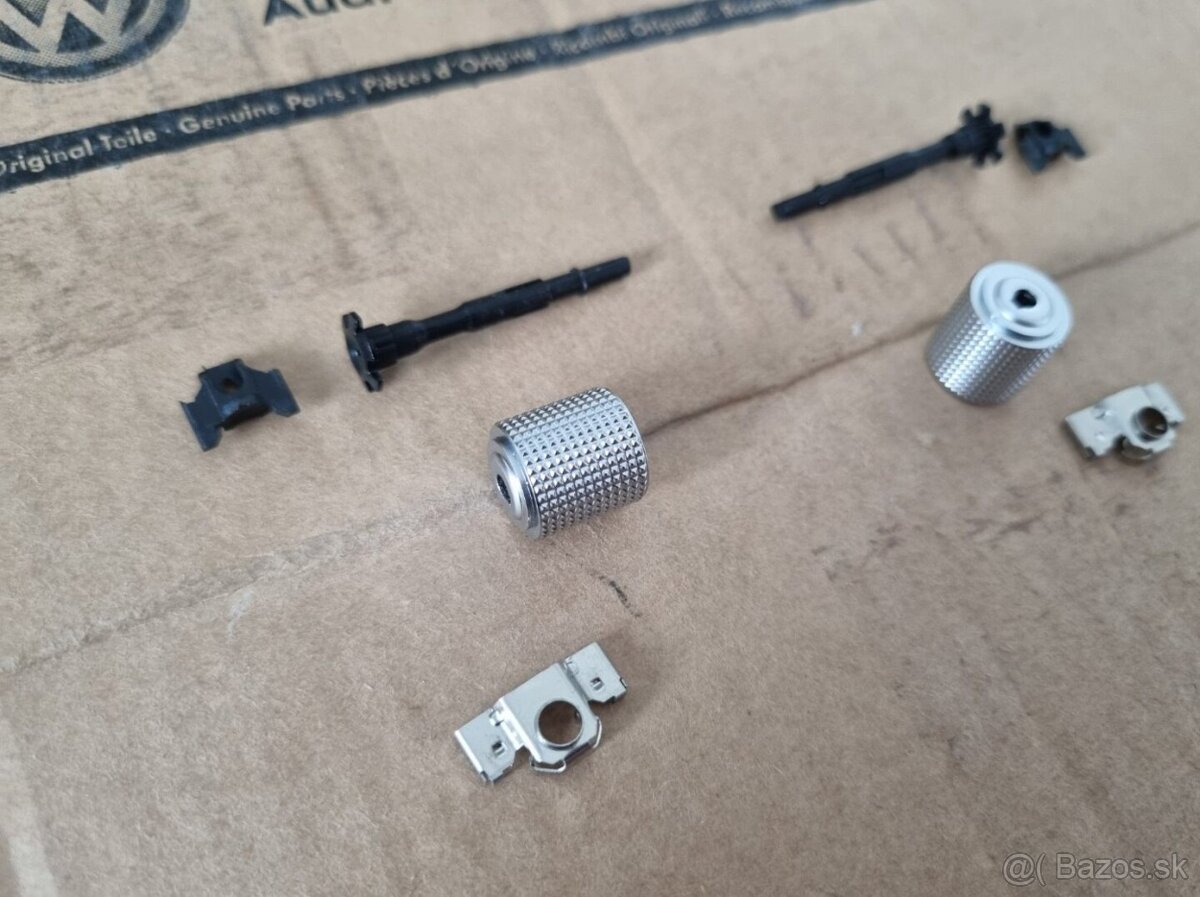 ROLOVACIE KOLIESKA NA MULTIFUNKCNY VOLANT - 8