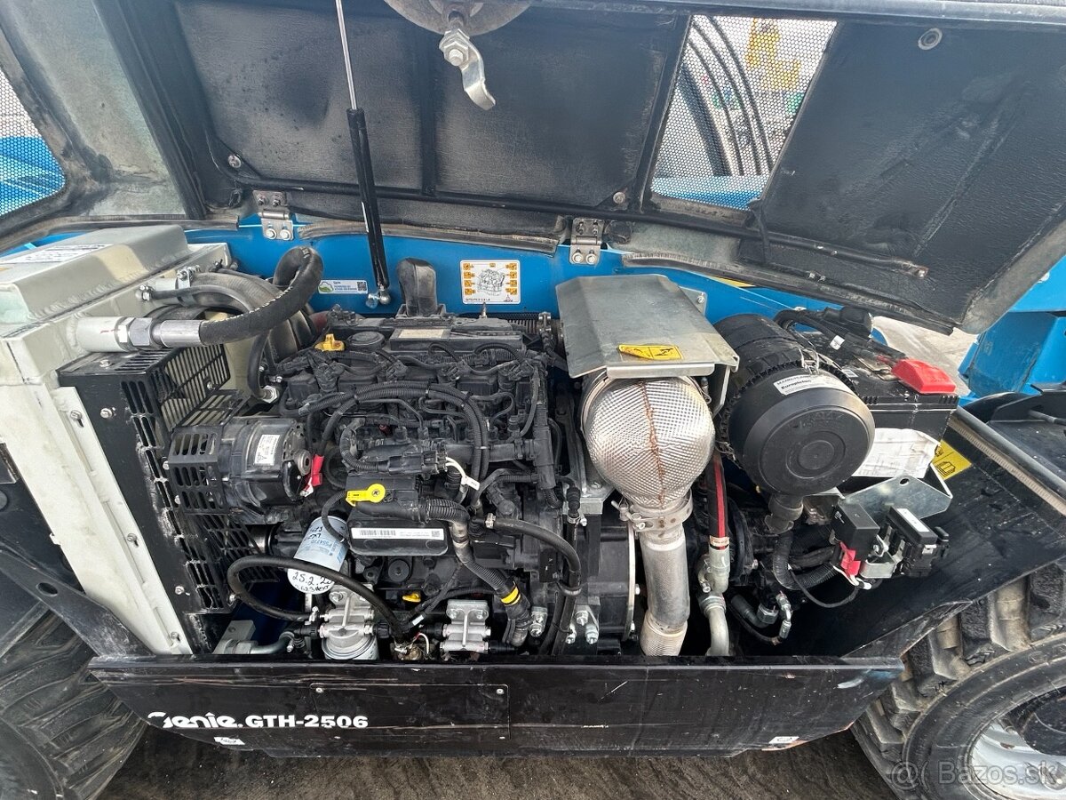 Teleskopický manipulátor Genie GTH 2506 - 8