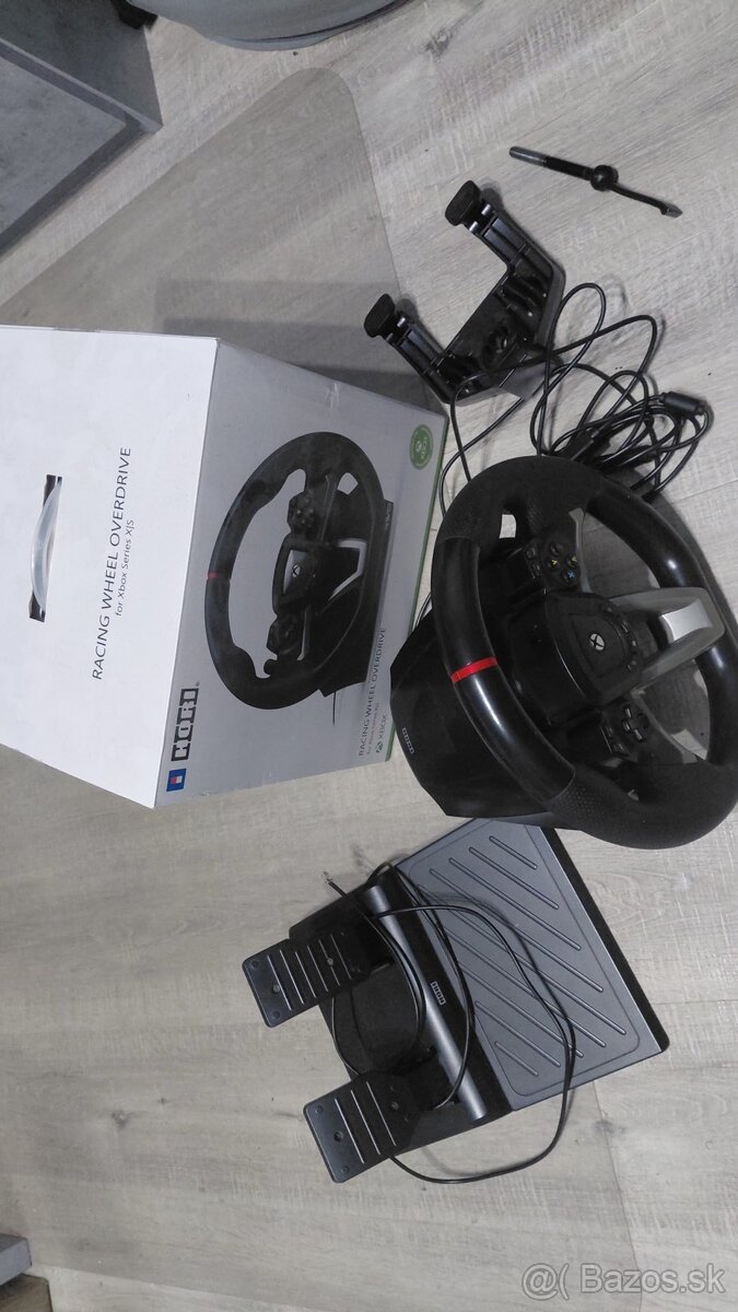 Xbox one S +hori racing wheel overdrive - 8