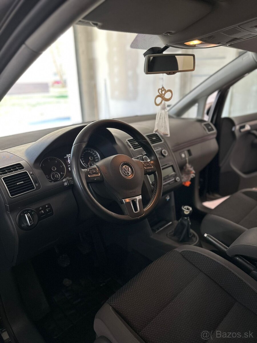 Vw Touran 1,6 tdi - 8