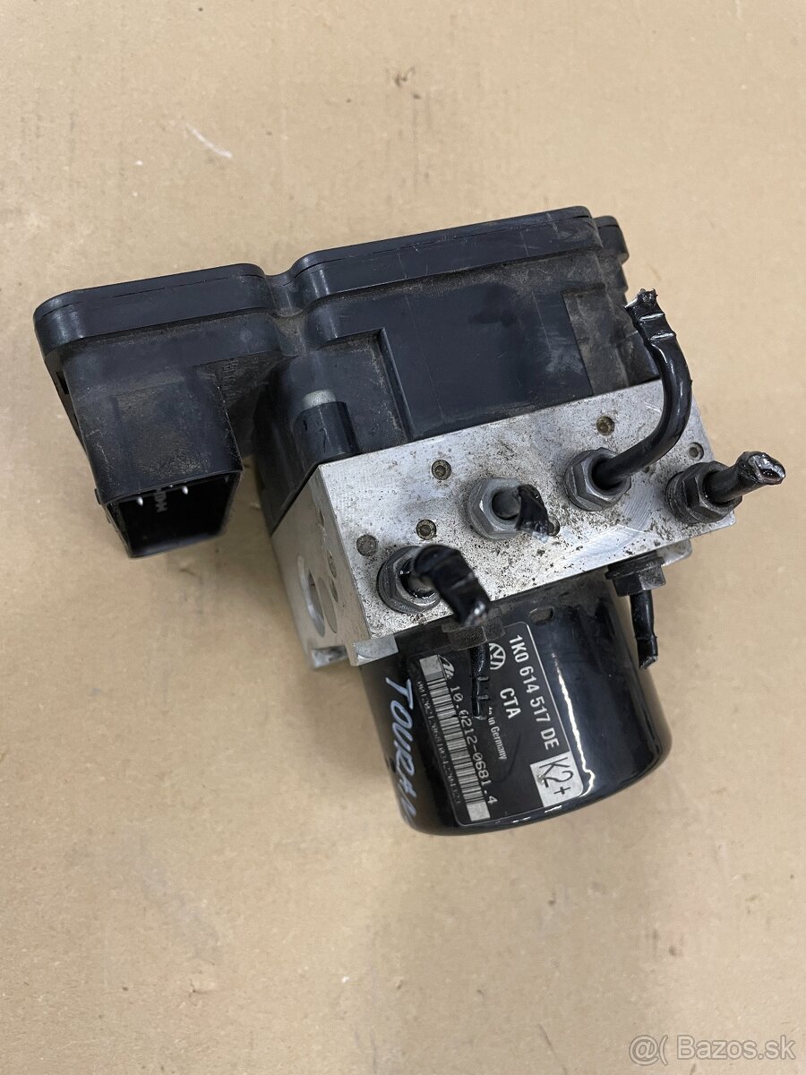 vw touran klimakompresor alternator štarter katalizator - 8