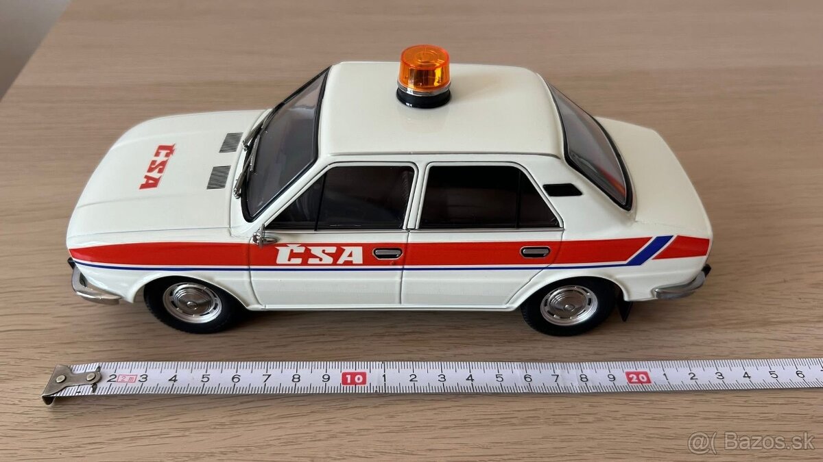 ŠKODA 105L ČSA - Československé aerolínie 1:18 Triple9 - 8