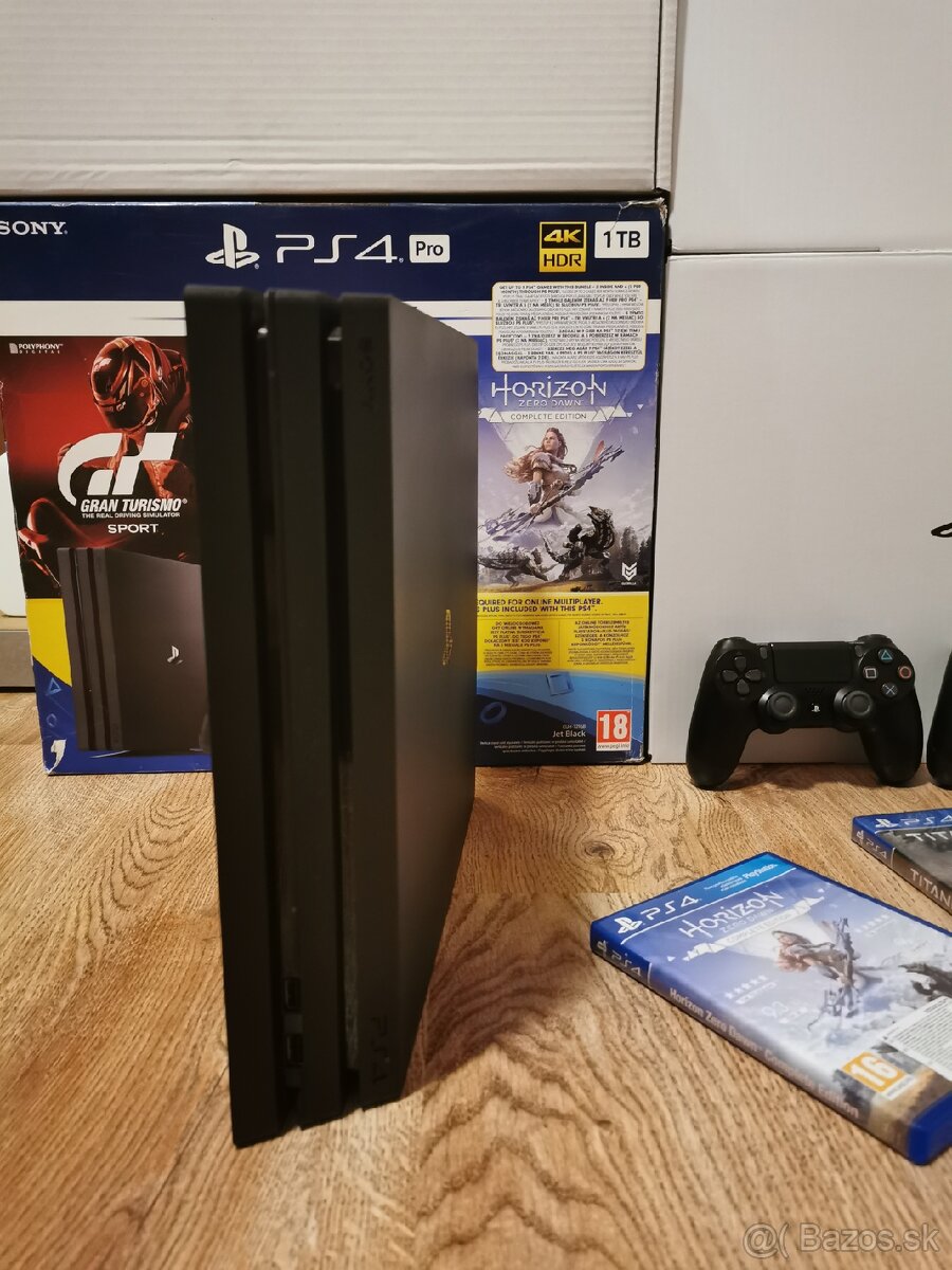 PS4 PRO 1TB - 8