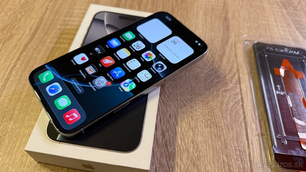 Vymenim iPhone 16 Pro Max 256gb White z NAY - bateria 100% - 8