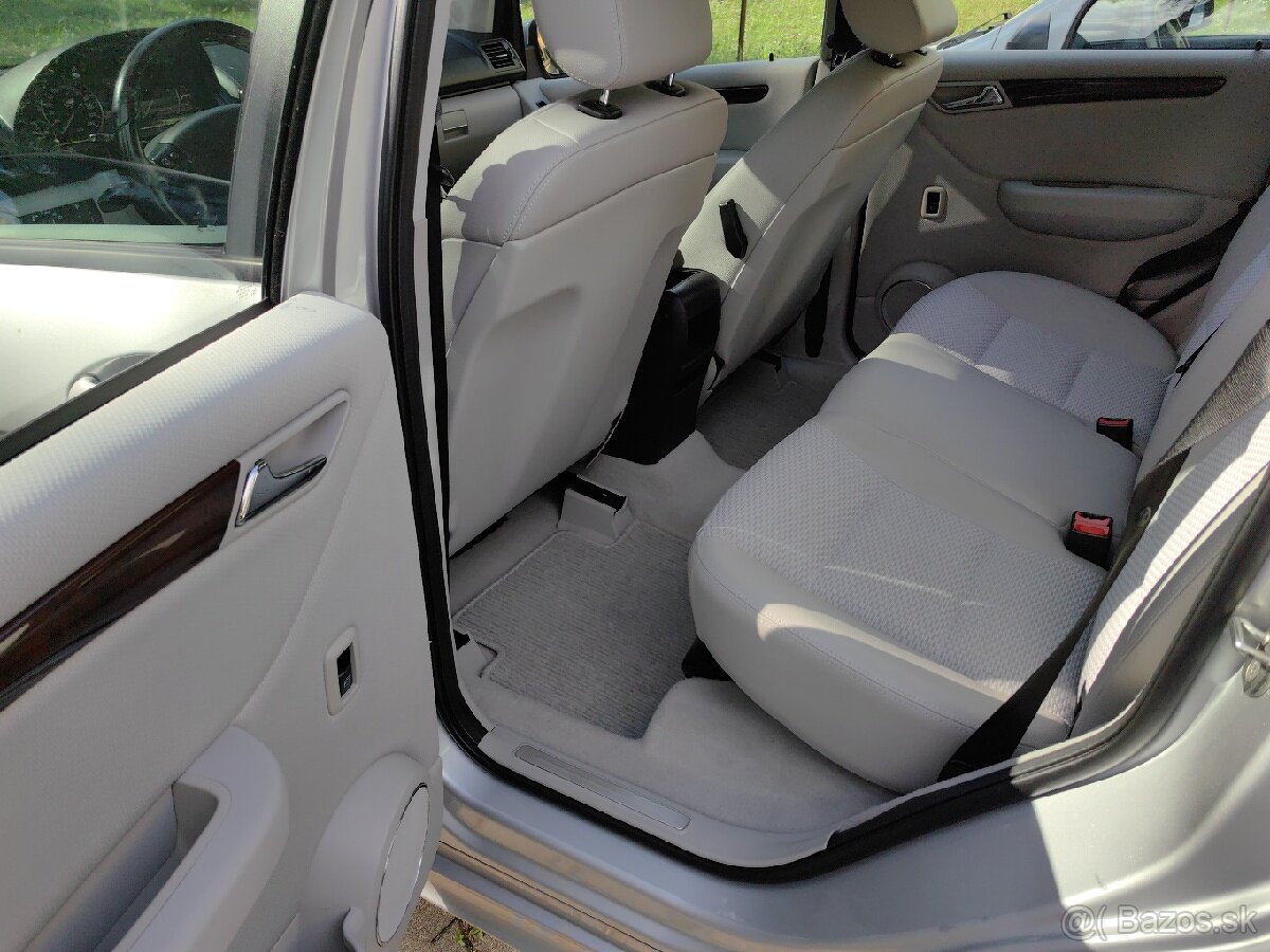 Mercedes benz A200 CDi - 8