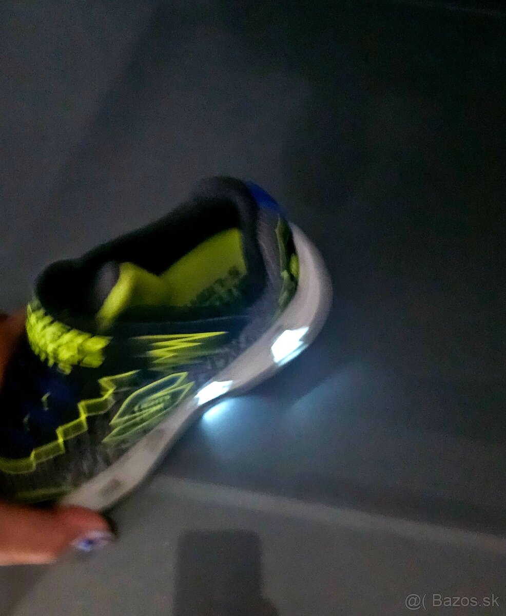 predam kopacky, tenisky a sandale - 8