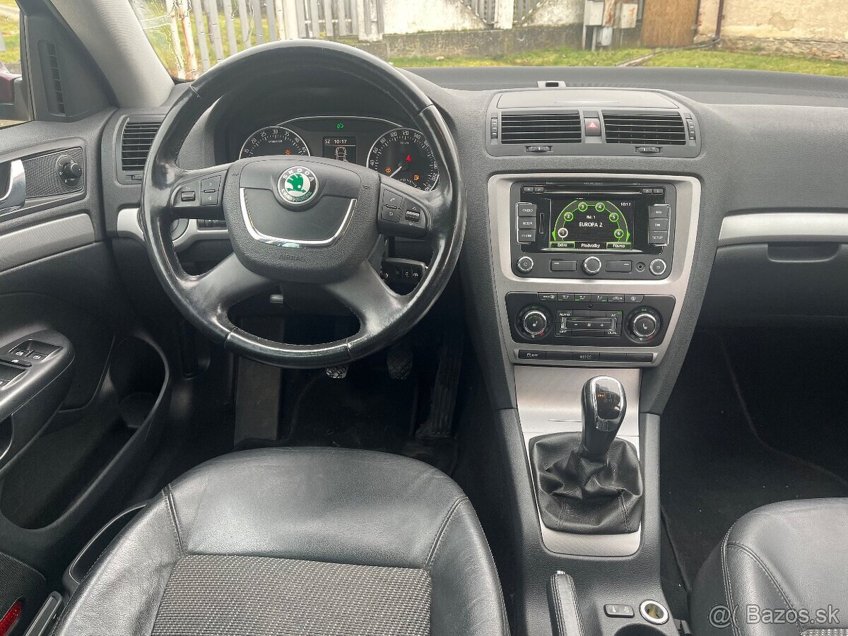 Skoda Octavia 2 2.0 TDI elegance r.v 2011 xenon navi - 8