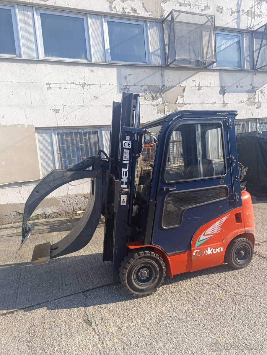 Zvieracie čeluste na VZV - 8