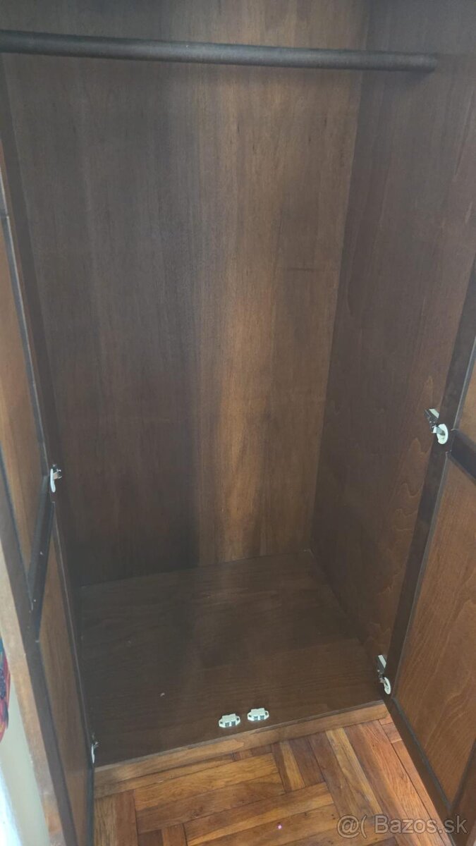 Darujem nabytkovu zostavu vo velmi dobrom stave - 8