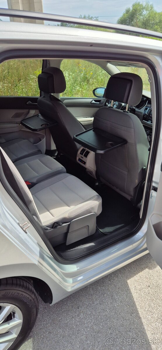 VW Touran 2,0 TDi 110Kw DSG 7miestny - 8