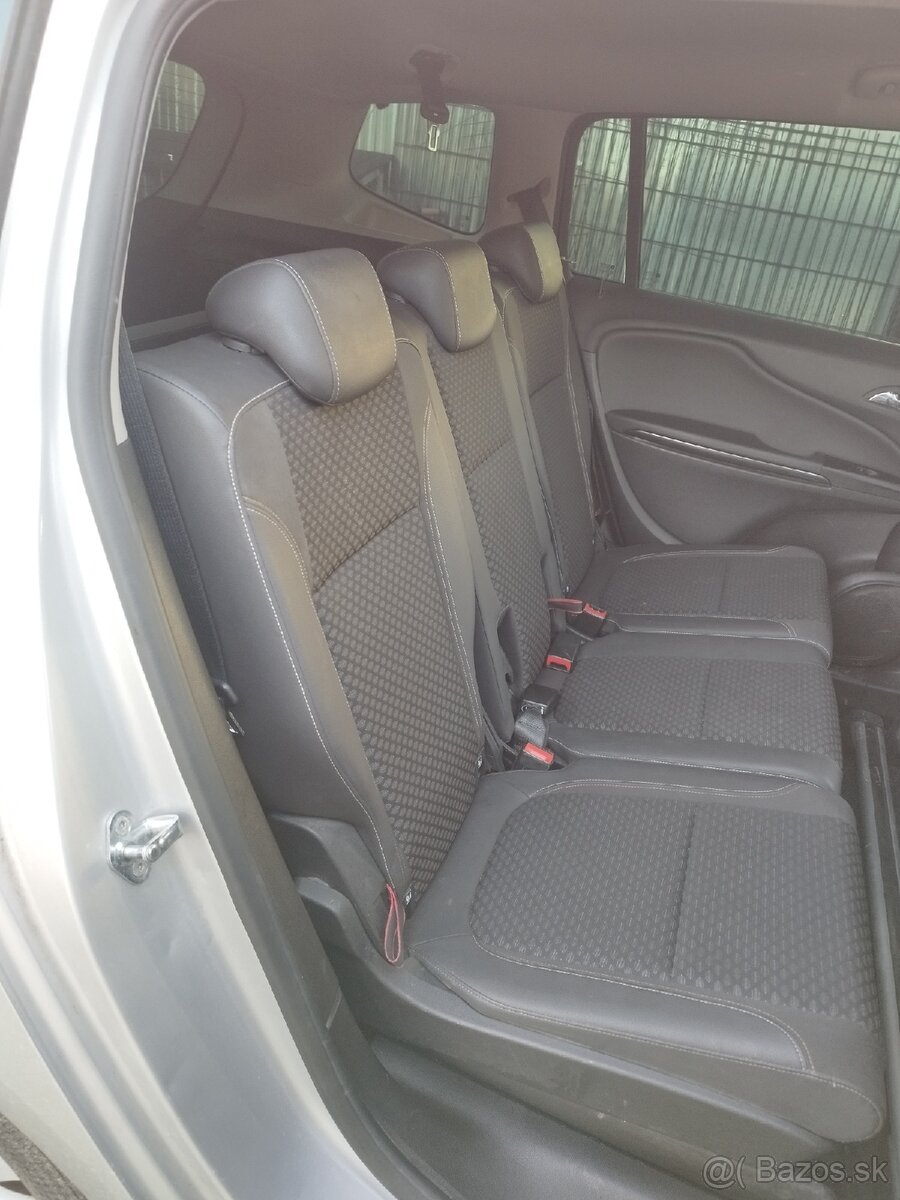 Opel zafira c tourer - 8